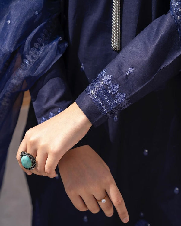 NAVY BLUE