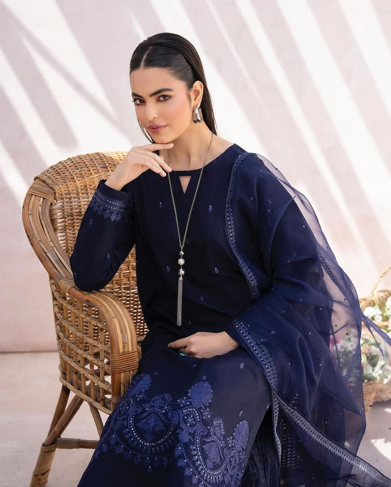 NAVY BLUE