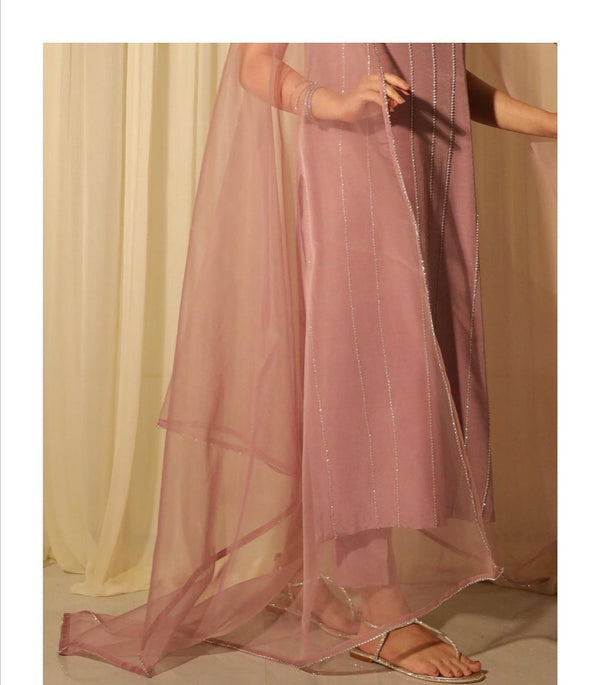 BLUSH ROSE