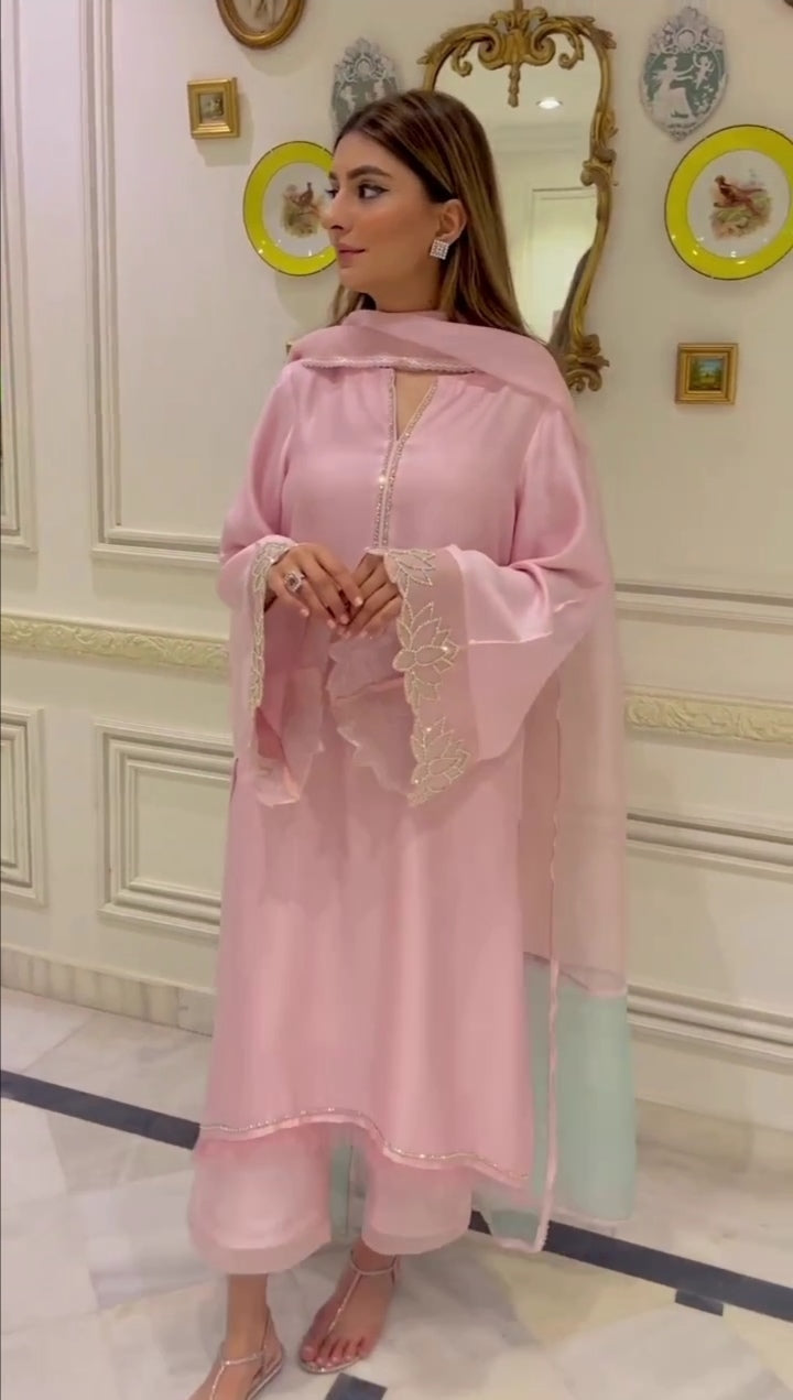 ICE PINK
